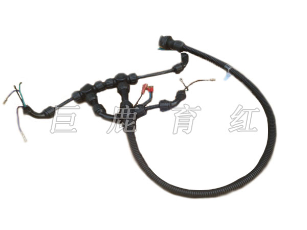 TR100 Rear light wire harness   15273718